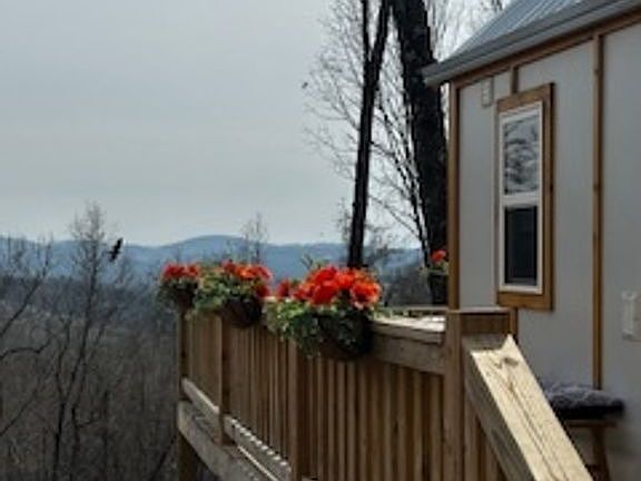 4th image of 180 Lakeland Ridge Rd #41