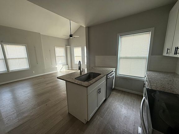5th image of 1416 Donnelly Ave SW #A