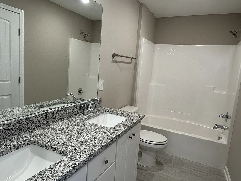 215 Mountaindale Dr — Photo 4