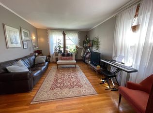 78 Browne St #6, Brookline, MA 02446