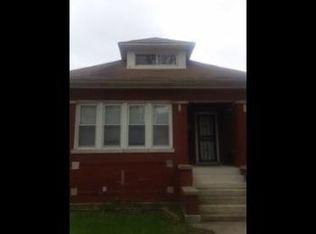 7921 S Paxton Ave, Chicago, IL