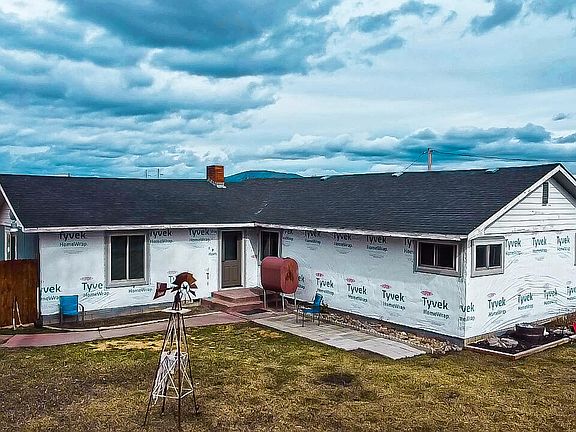 4th image of 429 Miller Island Rd