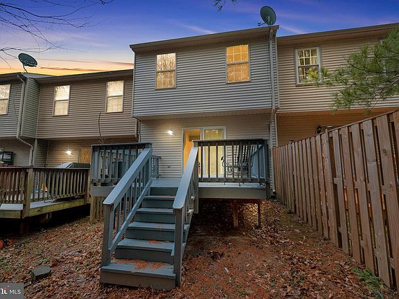 2nd image of 1932 Winslow Ct