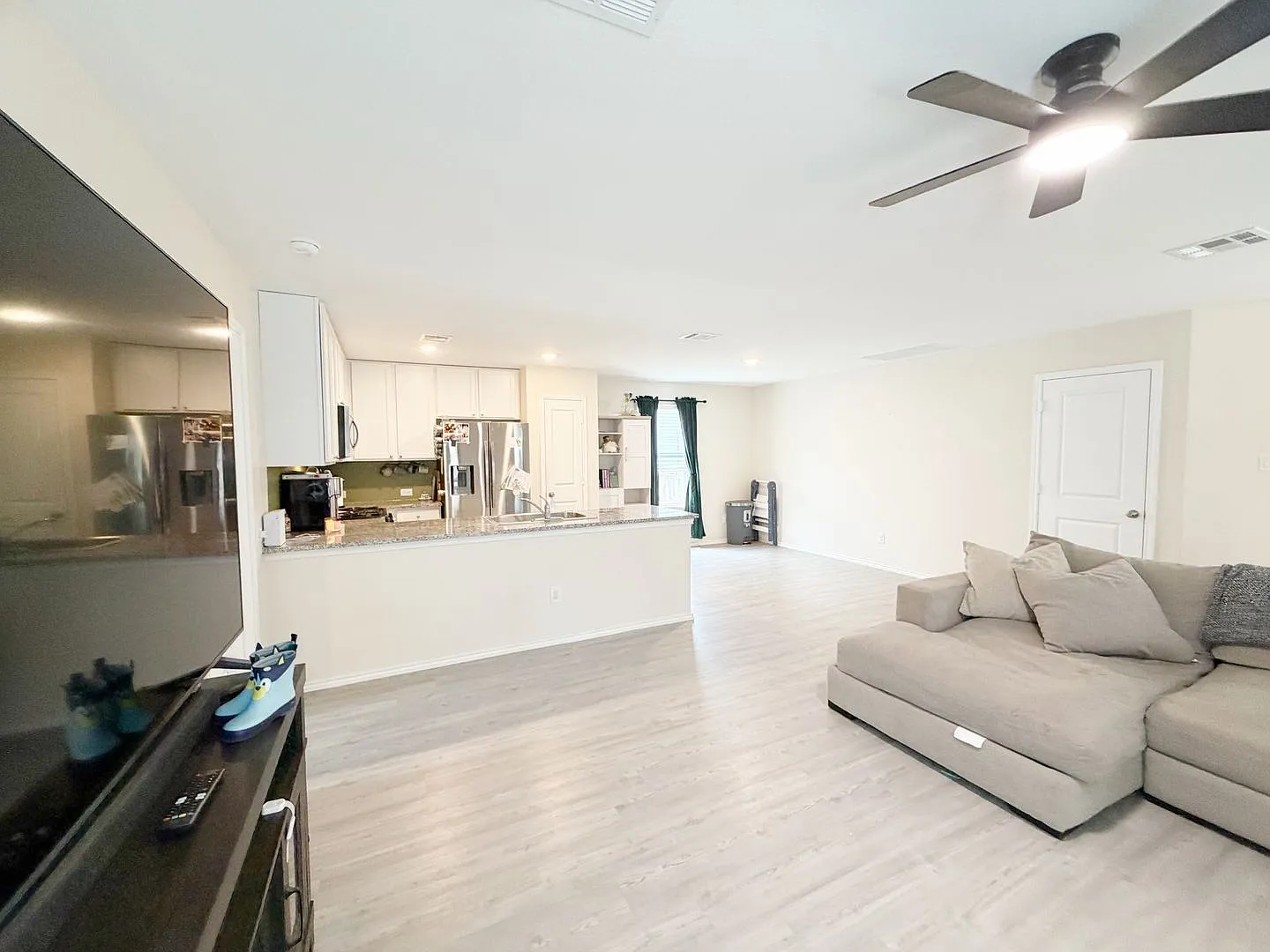 8935 Astral Pl — Photo 4