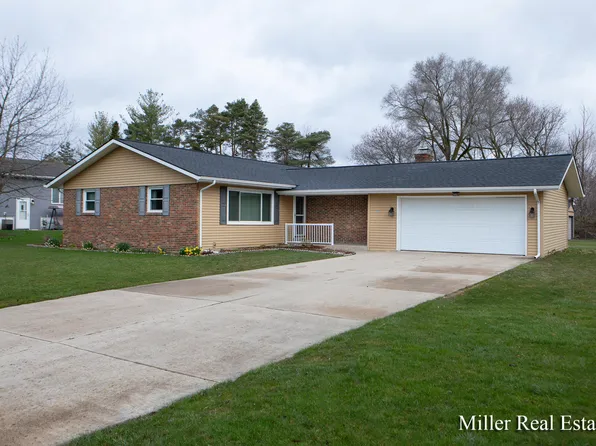 155 E North St, Hastings, MI 49058