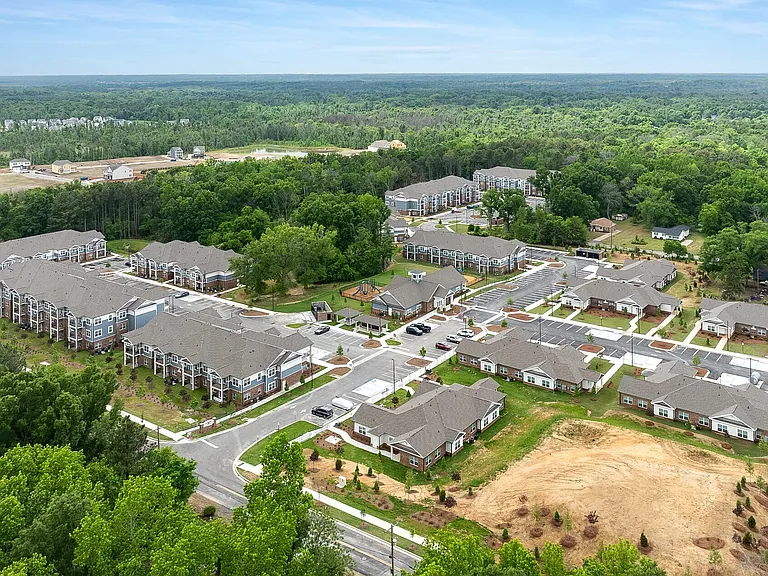 Edgewood Place — Photo 20