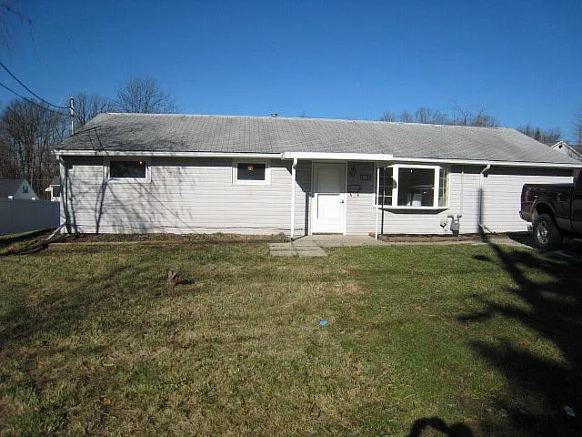 138 Work Dr — Photo 1