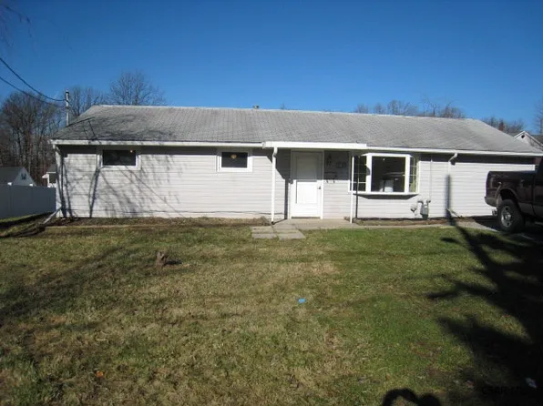 138 Work Dr, Johnstown, PA 15904