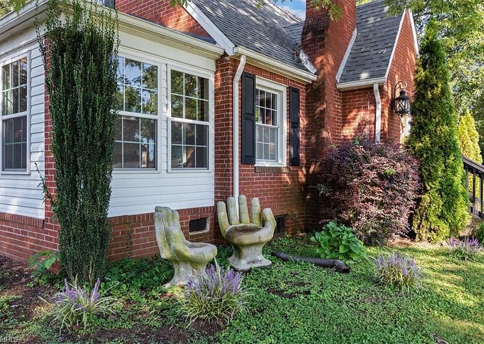 422 S Main St, Dobson, NC 27017 MLS 1119851 Zillow