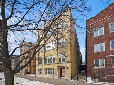 3022 W Palmer Sq #101, Chicago, IL, 60647