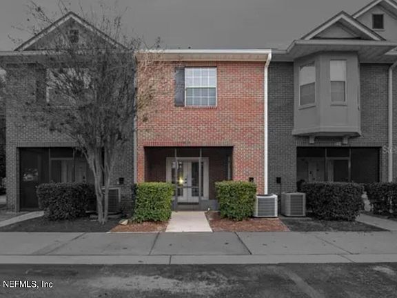 2nd image of 1470 PITNEY Circle