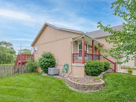 5th image of 2526 SE Kimbrough Pl