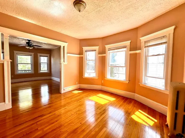 12 Bailey St #2, Somerville, MA 02144