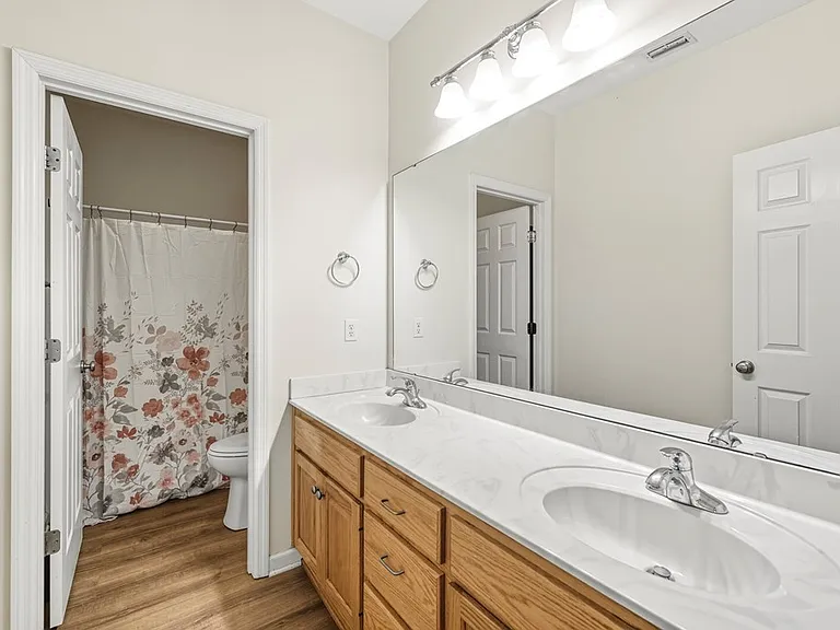 100 Carrington Cir — Photo 16