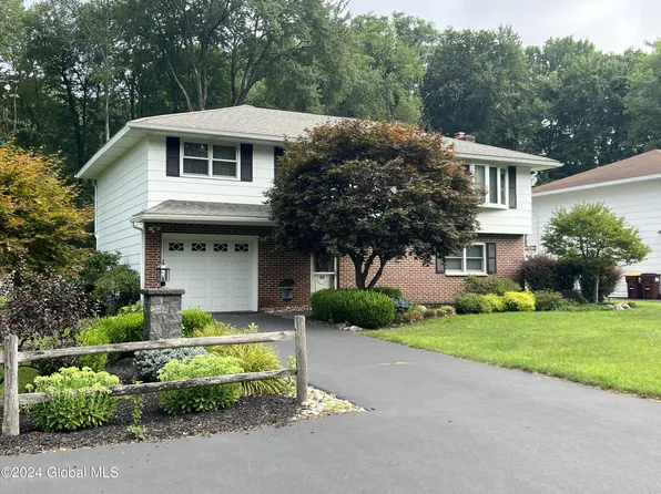 23 Keator Drive, Schenectady, NY 12306