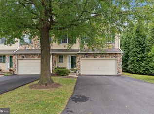 21 Kerry Ln, Malvern, PA 19355