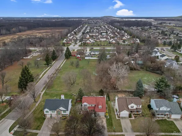 42860 Berkdale Dr, Van Buren Township, MI 48111