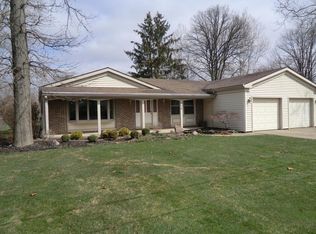 616 S Fall River Dr, Coldwater, MI 49036
