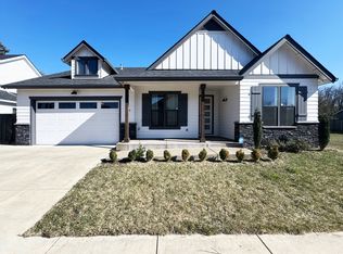 1329 Remi Ln, Eugene, OR 97401