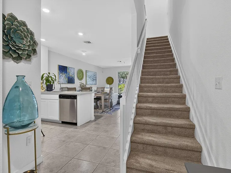 160 Bandol St — Photo 8