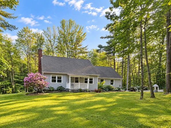 230 Middle Rd, Austerlitz, NY 12017