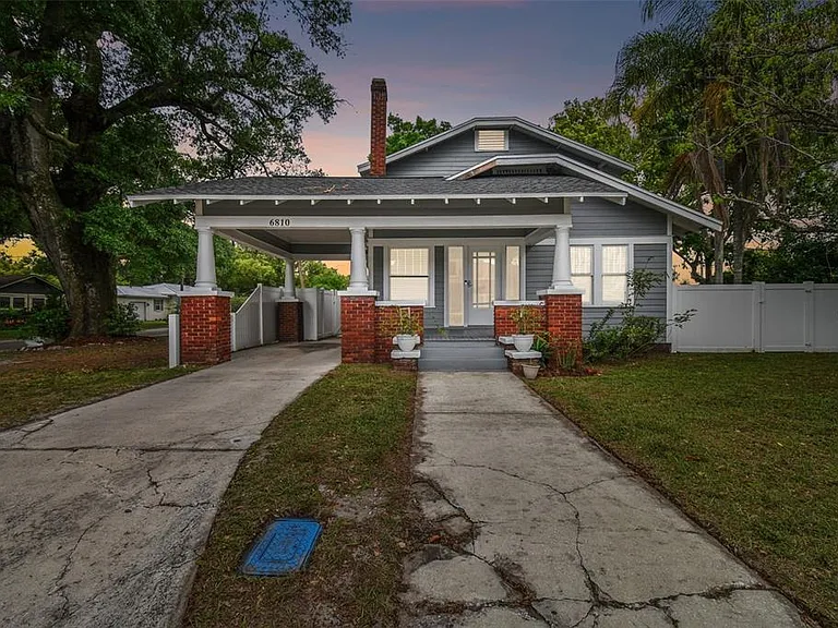 6810 N Navin Ave — Photo 1
