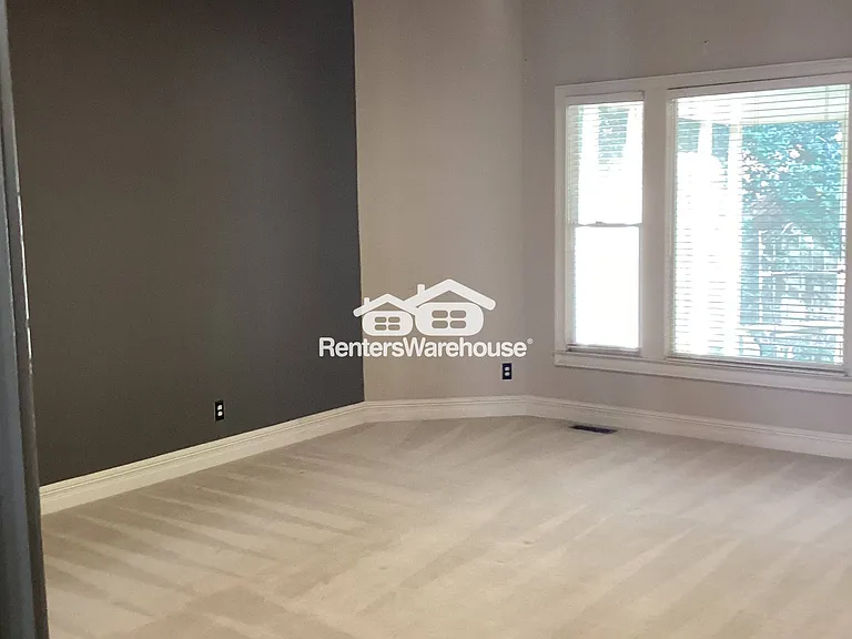 7815 Tintern Trce — Photo 29