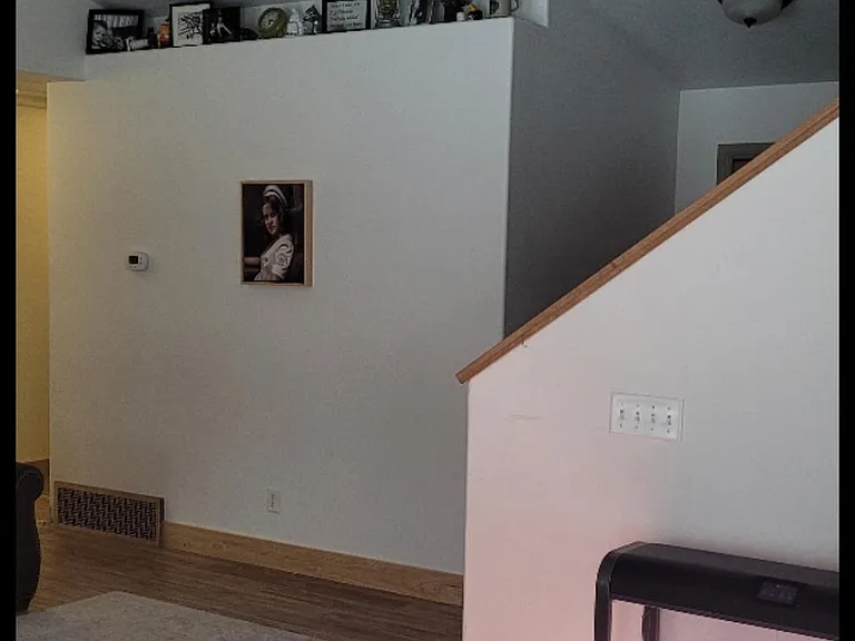 304 Jill Dr — Photo 3