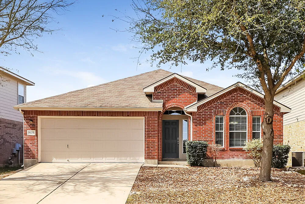 3 bed, 2.0 bath, 1856 sqft, $1,990 — Photo 1