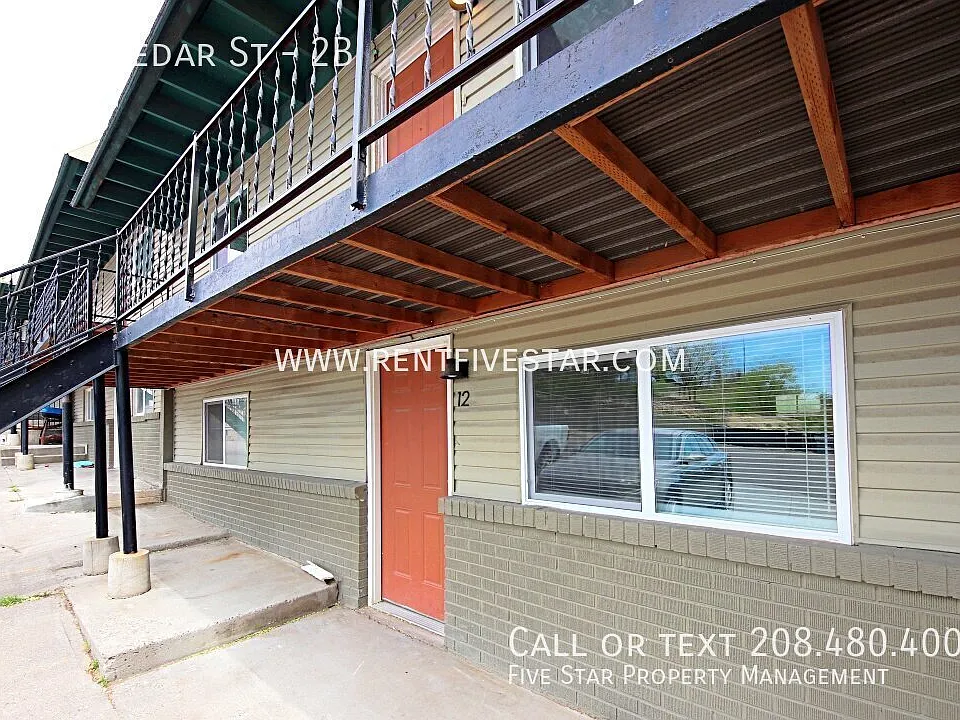 1011 E Cedar St #2B