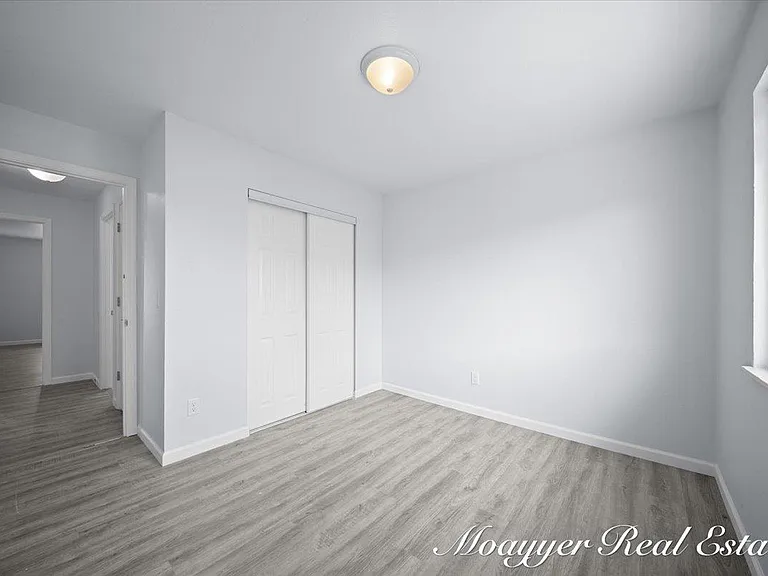 Unit Photo