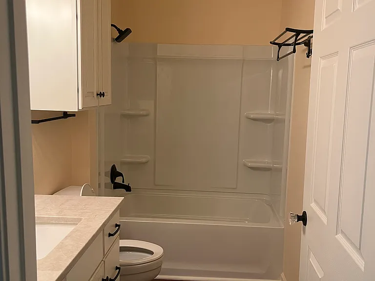 400 Vista Lake Dr #208 — Photo 6