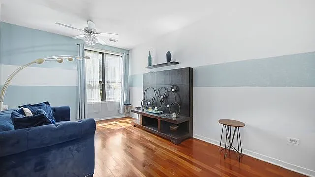 2 bed, $4,100 — Photo 2