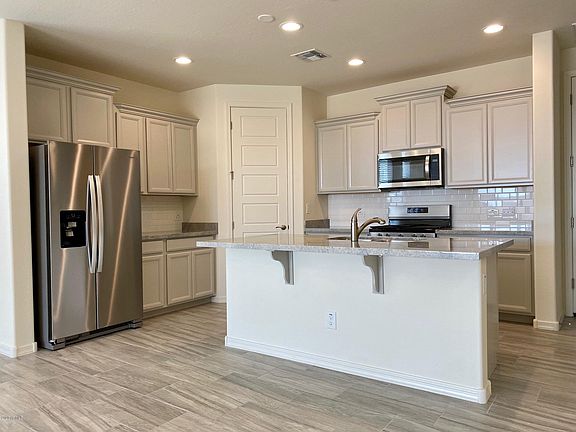 3rd image of 5221 N 187th Ln