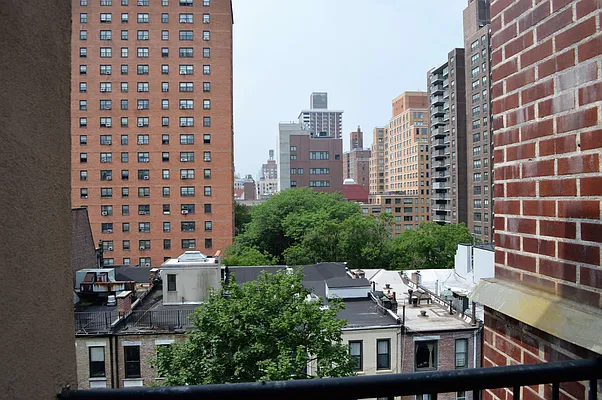 Rented by OvCo Realty | media 65