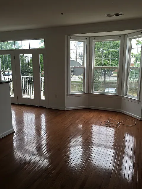 3 bed, 2.5 bath, 1634 sqft, $2,650 — Photo 3