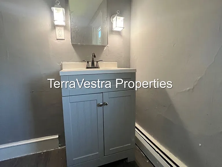 138 Denny Ave — Photo 24