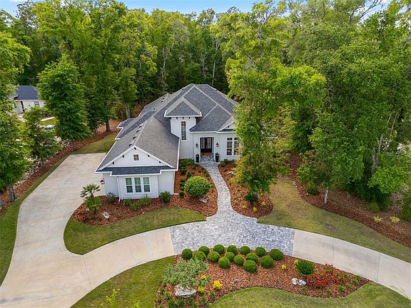 4th image of 3024 SW 111th Way