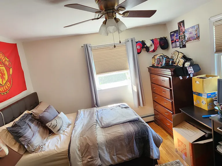 814 Inwood Ter — Photo 4