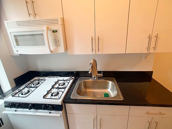 5th image of 811 Ocean Ave APT 2