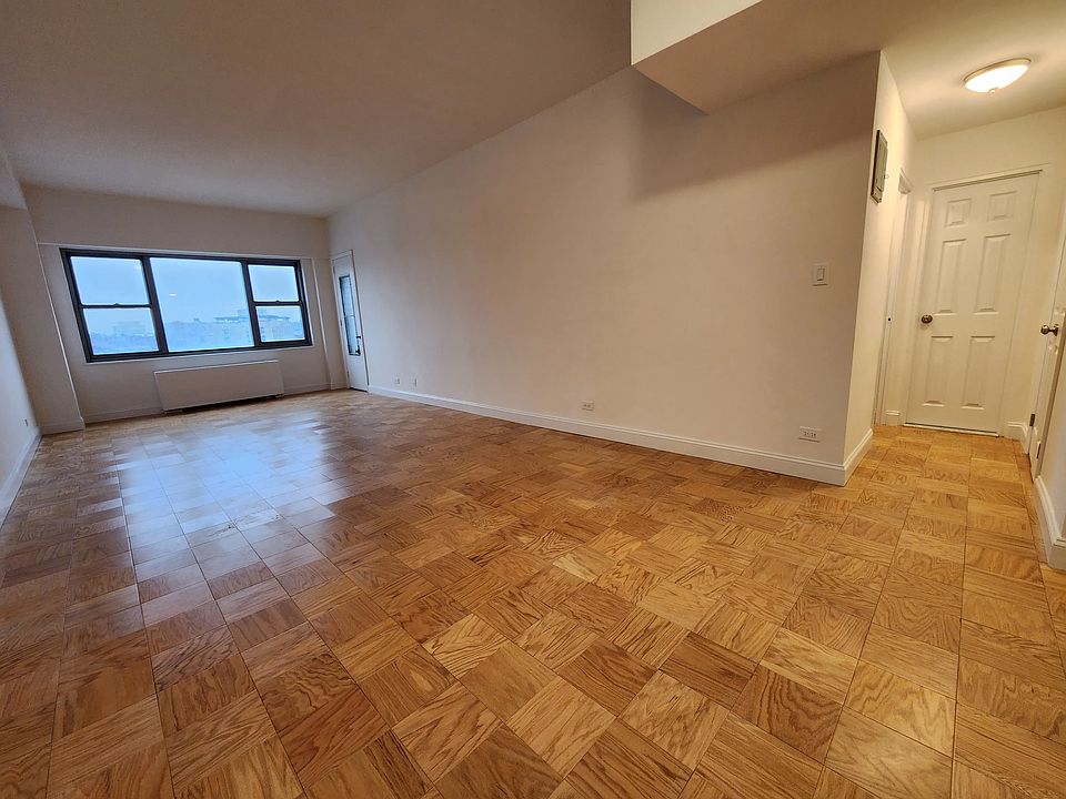 6120 Grand Central Pkwy Forest Hills, NY, 11375 Apartments for Rent