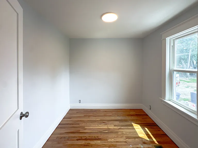 473 W Utica St #1 — Photo 16