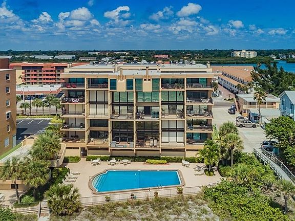 4th image of 19700 Gulf Blvd APT 404