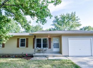 320 W Iroquois Dr, Ellettsville, IN
