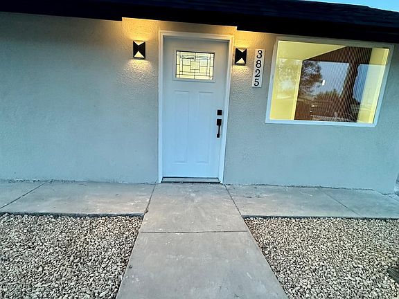 3rd image of 3825 Pierce Ave