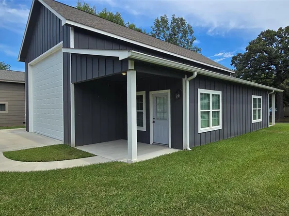 431 Old Post Rd S, Livingston, TX 77351