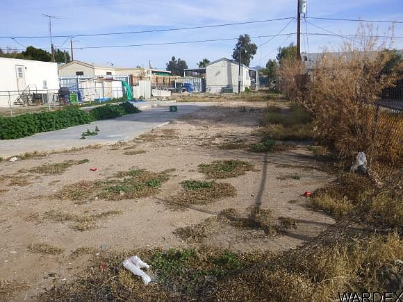 2nd image of 1882 Rio Grande Rd