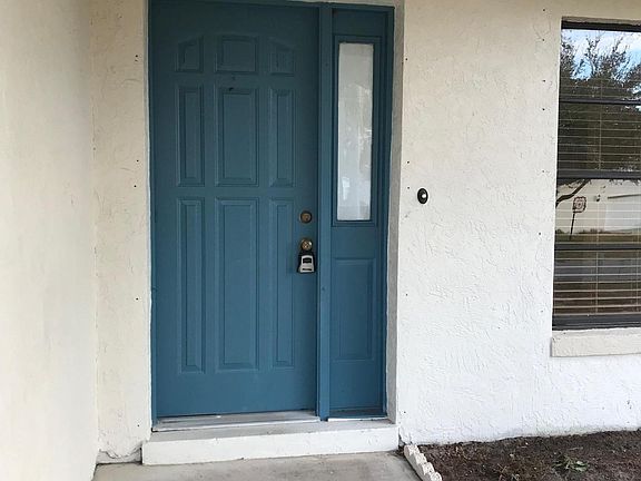 2nd image of 2545 White Oak Ln
