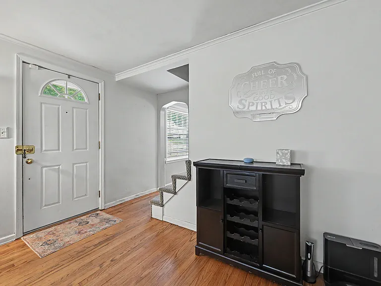 7921 Madison Ave — Photo 6