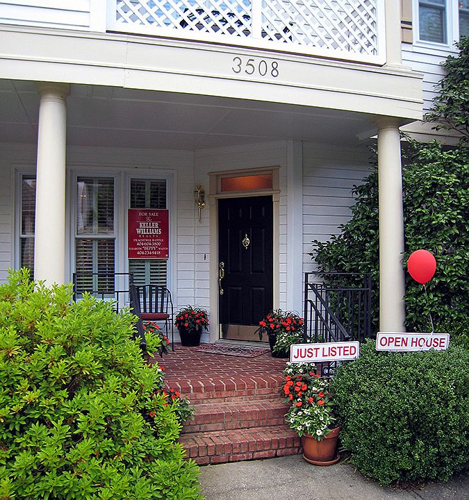 2nd image of 3508 Vernadean Dr SE